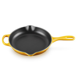 CAST IRON DEEP DOUBLE POUR SPOUTS SKILLET