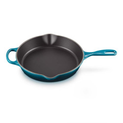 CAST IRON DEEP DOUBLE POUR SPOUTS SKILLET